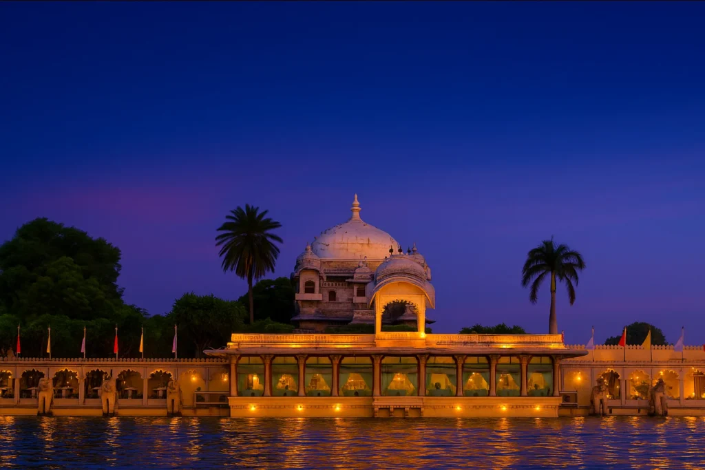 34 Best Places for Pre Wedding Shoot in Udaipur best pre wedding shoot in udaipur || best pre wedding photoshoot in Udaipur || places for pre wedding shoot in udaipur